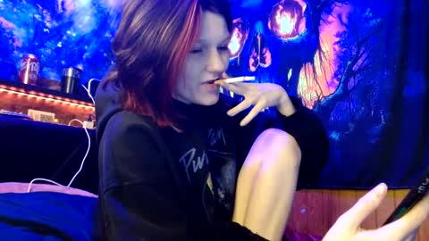 Snapshot of pixiedustslove chatting on 12.02.25 Pixie dust online show from 12.02.25