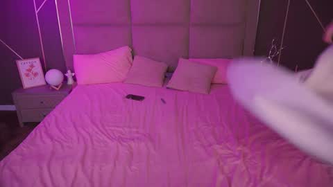 pixiehott online show from 11.28.25