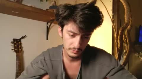 Snapshot of pixiemanicdreamboy chatting on 10.24.25 Juju online show from 10.24.25