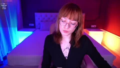 pixiepeachh online show from 11.28.25