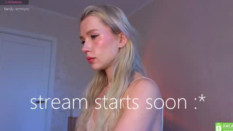 Emmy and Edward online show from 03.03.26