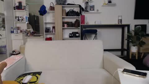 plasticgirll online show from 01.25.25