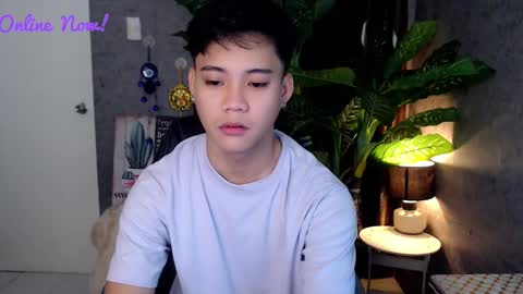 Snapshot of playful_kenzo chatting on 12.03.24 Kenzo online show from 12.03.24