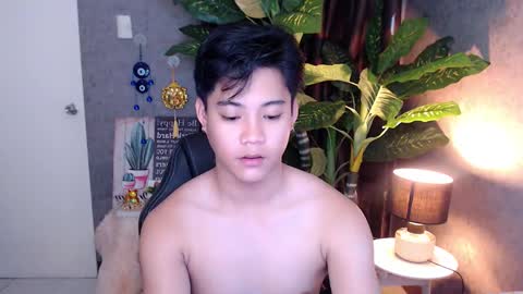 Snapshot of playful_kenzo chatting on 01.03.25 Kenzo online show from 01.03.25