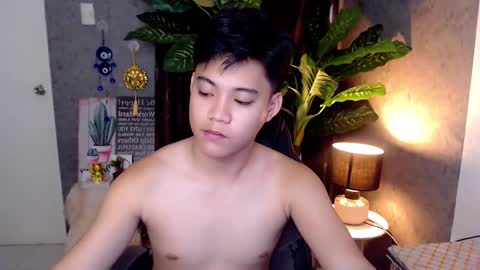 Snapshot of playful_kenzo chatting on 01.12.25 Kenzo online show from 01.12.25