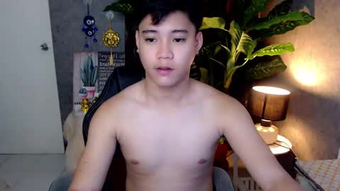 Snapshot of playful_kenzo chatting on 01.14.25 Kenzo online show from 01.14.25