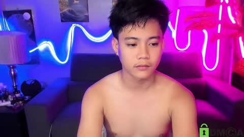 Snapshot of playful_kenzo chatting on 10.13.25 Kenzo online show from 10.13.25