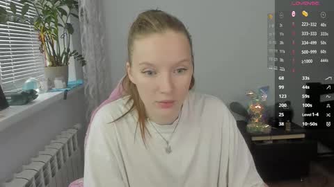 Snapshot of playful_mary chatting on 11.20.25 Masha online show from 11.20.25