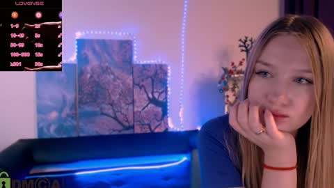 Sophie online show from 01.24.25