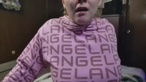 Snapshot of playfulpixxxie chatting on 12.29.24 Playfulpixiee online show from 12.29.24