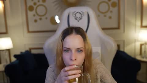 Snapshot of playhard054 chatting on 11.03.25 Lana online show from 11.03.25