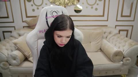 Snapshot of playhard054 chatting on 12.15.25 Lana online show from 12.15.25