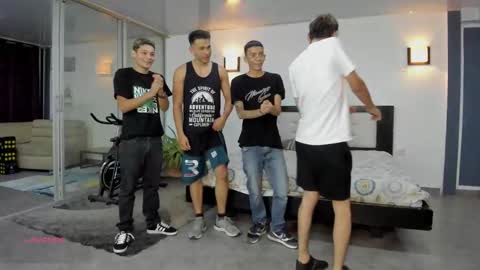   online show from 09.08.25