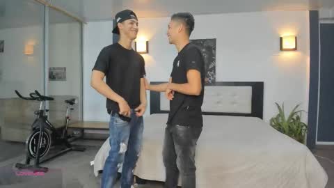   online show from 11.11.25