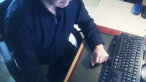 Snapshot of playingch chatting on 02.06.26 littlenounours online show from 02.06.26