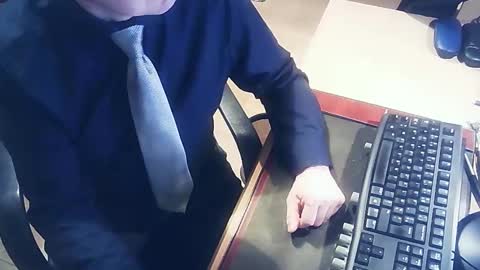 Snapshot of playingch chatting on 02.13.26 littlenounours online show from 02.13.26