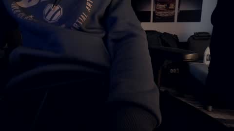 Hello ask me  . Im glad  to see you here in my room. Welcome PVT is open online show from 11.22.25