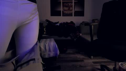 Hello ask me  . Im glad  to see you here in my room. Welcome PVT is open online show from 11.24.25