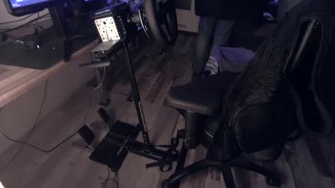 Hello ask me  . Im glad  to see you here in my room. Welcome PVT is open online show from 12.18.25