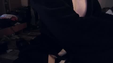 Hello ask me  . Im glad  to see you here in my room. Welcome PVT is open online show from 03.03.26