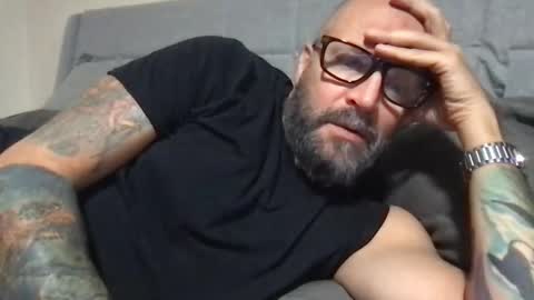 Snapshot of pleasesitonmycock chatting on 02.13.26 PleaseSitOnMyCock online show from 02.13.26