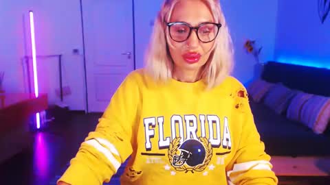 Victoria online show from 12.15.24