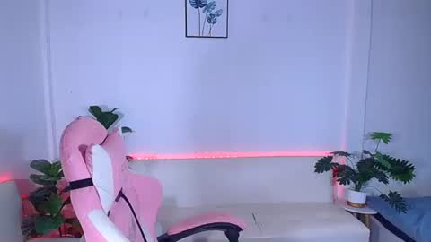 Ploysai online show from 09.21.25