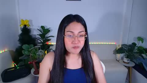 Ploysai online show from 12.15.25