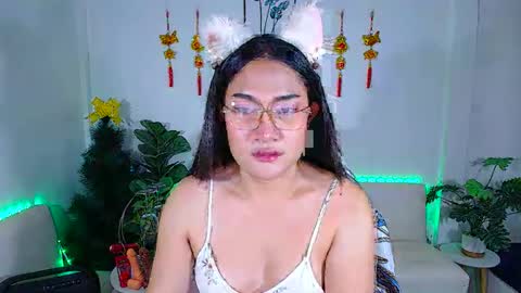 Ploysai online show from 05.06.26