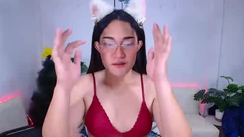 Ploysai online show from 05.16.26