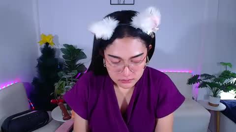 Ploysai online show from 05.26.26