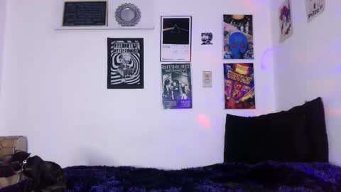 Snapshot of plutonbluemoon_999 chatting on 01.10.26 online show from 01.10.26