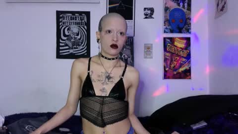 Snapshot of plutonbluemoon_999 chatting on 02.28.26 online show from 02.28.26