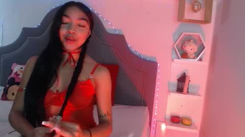 Snapshot of pocahontas_moon chatting on 03.05.26 Pocahontas online show from 03.05.26