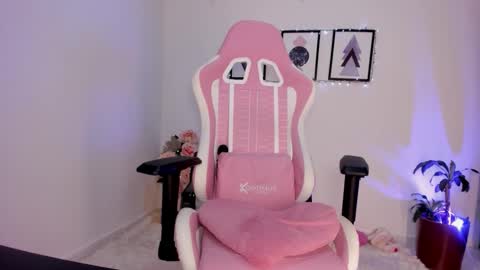 Jasmine online show from 10.31.25