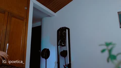 Snapshot of poeeticaa_ chatting on 01.14.25 IG ipoetica online show from 01.14.25