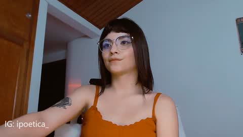 Snapshot of poeeticaa_ chatting on 01.23.25 IG ipoetica online show from 01.23.25