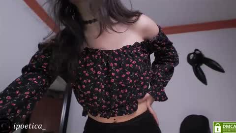 Snapshot of poeeticaa_ chatting on 03.02.26 IG ipoetica online show from 03.02.26