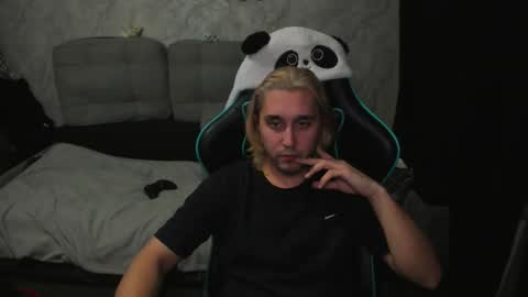 Snapshot of pohyi_ chatting on 03.15.26 pohyi_ online show from 03.15.26