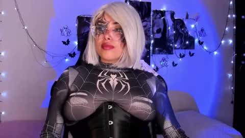 Willow                      Hours 12pm to 630pm Colombian time FRIDAY AND SUNDAY FREE DAYS online show from 10.11.25