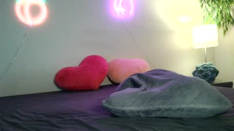 Snapshot of poisonedpeach chatting on 03.12.25 Jenna online show from 03.12.25