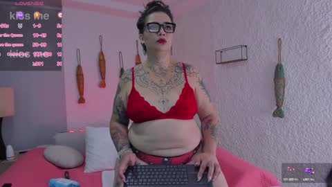 poisson_ivy_ online show from 01.28.25