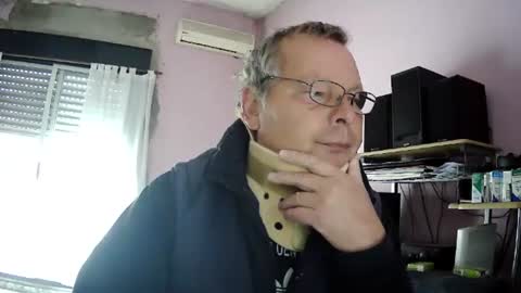 Snapshot of pol22010 chatting on 06.21.26 Polako online show from 06.21.26