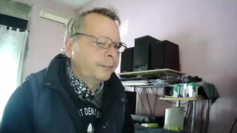 Snapshot of pol22010 chatting on 07.26.26 Polako online show from 07.26.26