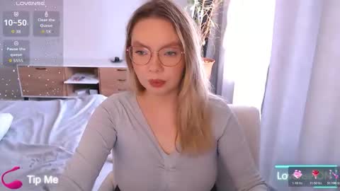 Snapshot of polinajones chatting on 02.23.26 PolinaJones online show from 02.23.26