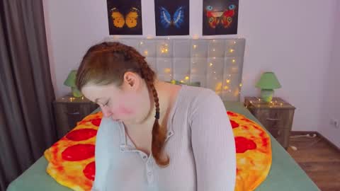 Snapshot of polinasallivan chatting on 12.12.24 Polina online show from 12.12.24