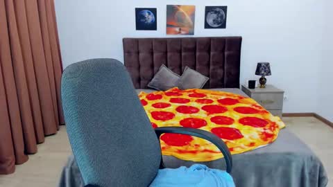 Snapshot of polinasallivan chatting on 01.22.25 Polina online show from 01.22.25