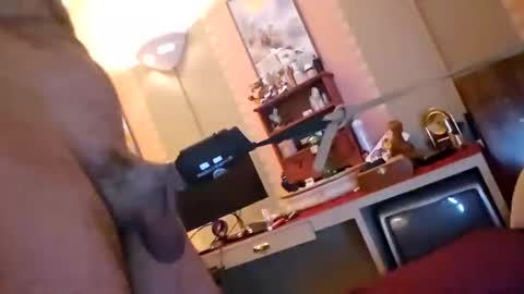 Snapshot of polishrifle3 chatting on 01.07.25 jaws online show from 01.07.25