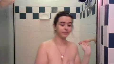 Snapshot of pollenpup chatting on 01.16.25 sativa indica online show from 01.16.25