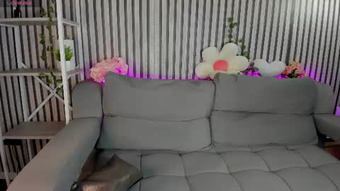 Polly online show from 08.07.26